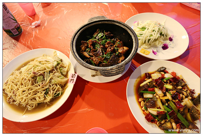 [中壢．美食]火車頭平價海鮮~愈夜愈熱鬧(中原大學附近)