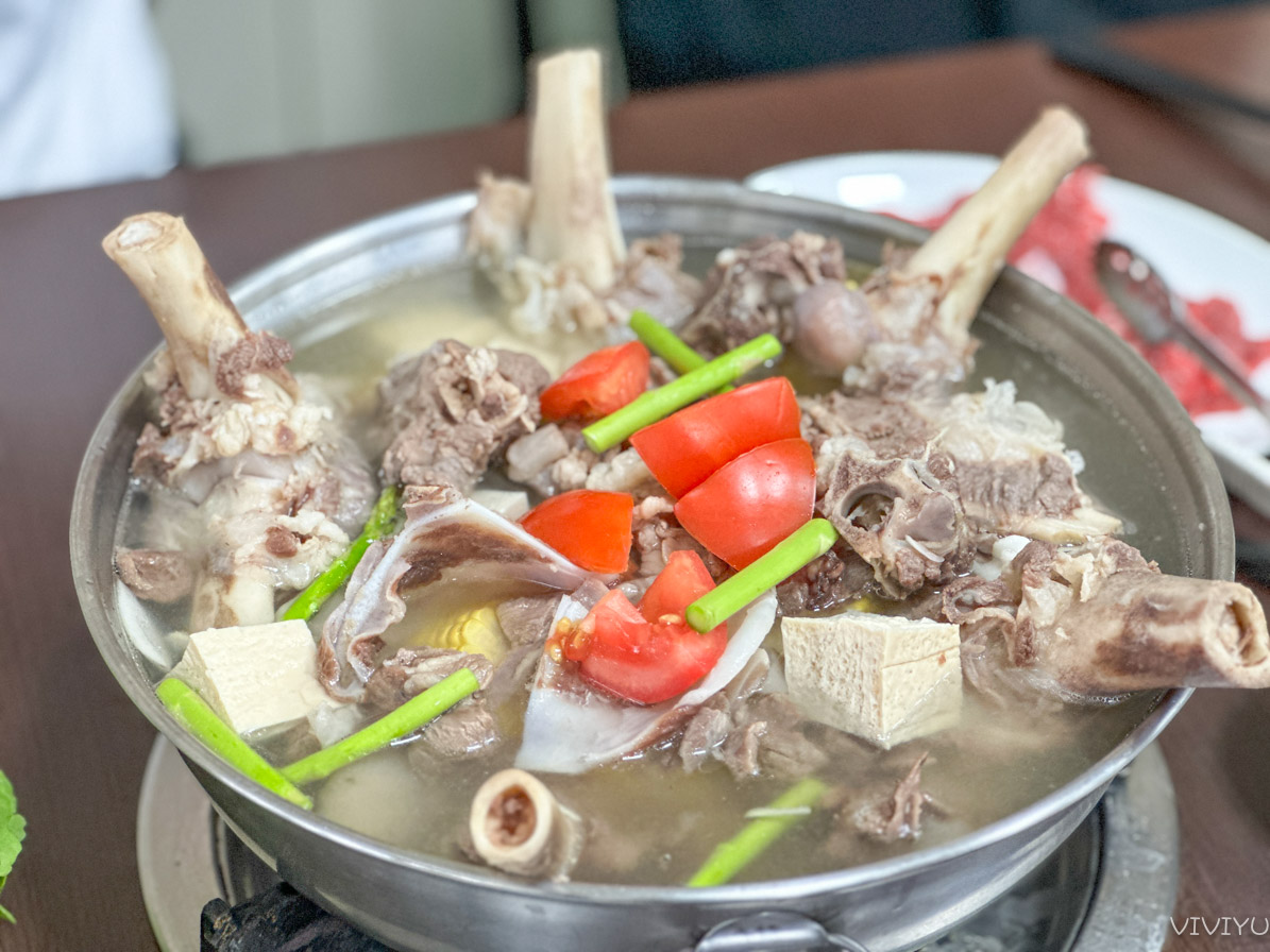 [中壢美食]江家羊肉爐-桃園最難訂的溫體羊肉爐~冬日補身食補沒有羊騷味的溫體羊肉．必點限量白斬三層肉