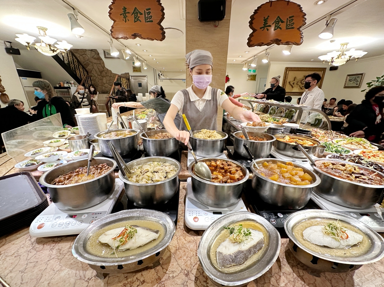 [台北．美食]慶城街．海南雞飯~肉嫩香滑米飯香 @VIVIYU小世界