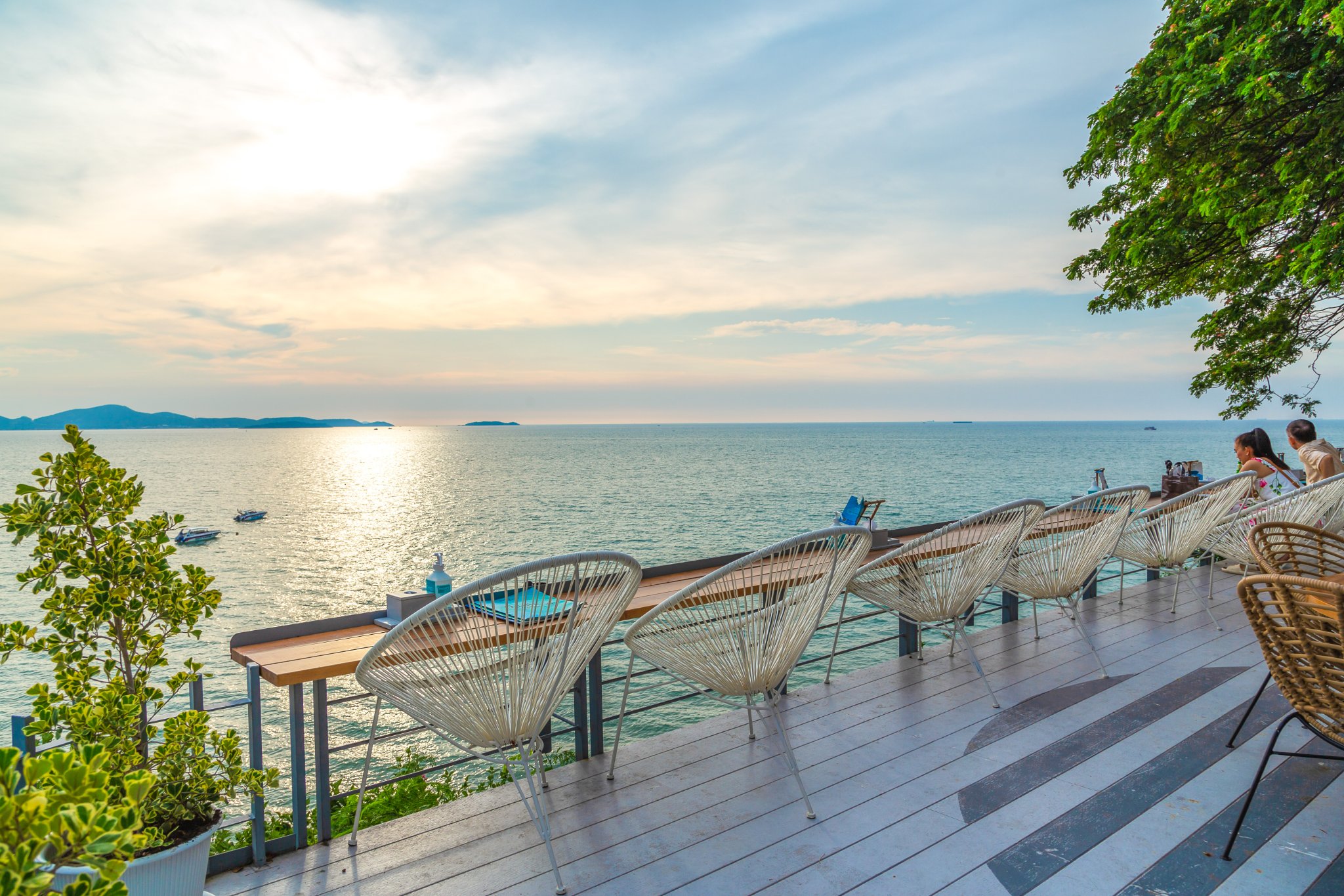 延伸閱讀：[芭達雅美食]The Sky Gallery．Pattaya芭達雅鳥巢餐廳-遠眺海景沙灘的絕佳視野．網紅熱門餐廳泰式料理也很好吃!