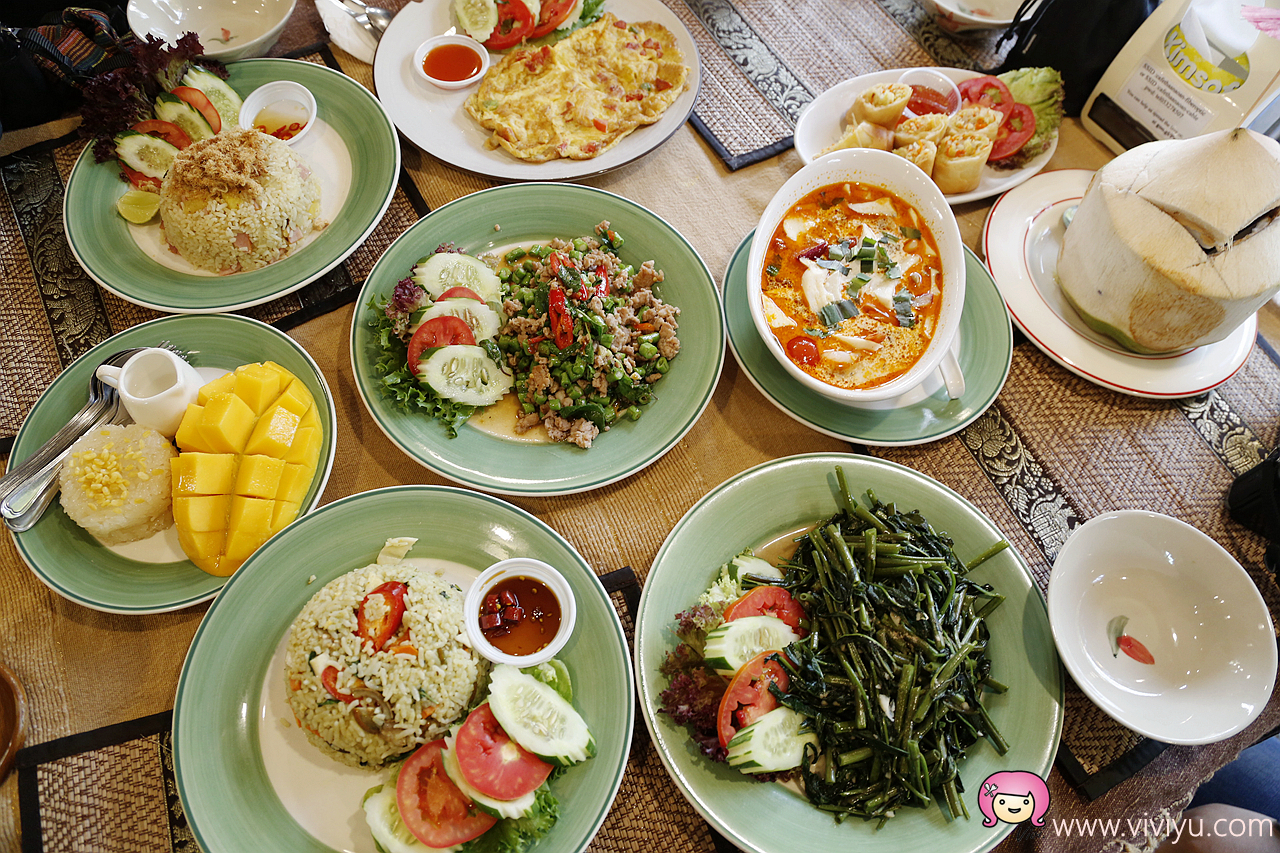 延伸閱讀：[清邁美食]Cafe de Thaan Aoan泰式料理．早午餐~位於柴迪隆寺/Wat Chedi Luang斜對面